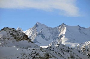 al centro il dom  e la nord della lenspitze