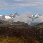 il bietschorn a sin e a des le cime dell'oberland